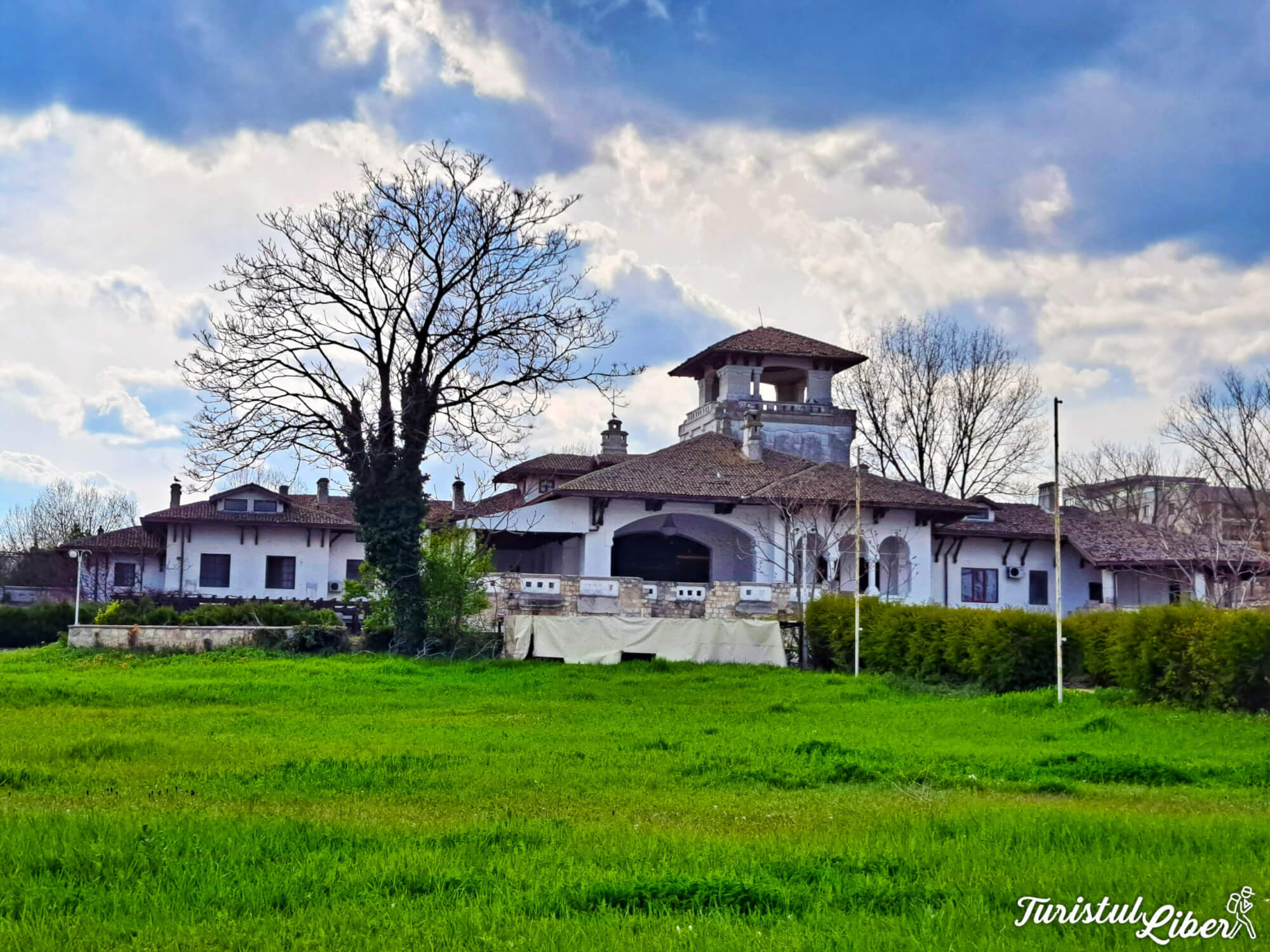 castelul-reginei-maria-din-mamaia-afla-i-povestea-turistulliber-ro